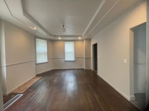 4667 Hamilton Ave, Cincinnati OH  45223-1502 exterior