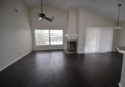 262 Lakebreeze Cir, Lake Mary, FL 32746-6042