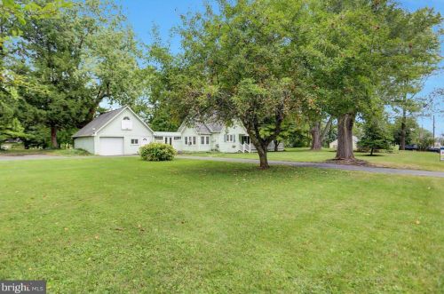 403 Roxbury Rd, Lees Cross Roads, PA 17257-1029