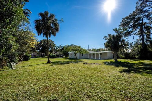 1815 30th St, Fort Pierce FL  34947-6914 exterior