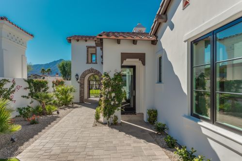 81660 Andalusia, La Quinta CA  92253-8220 exterior