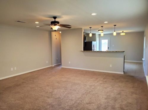 1556 Treeta Trl, Uhland TX  78640 exterior