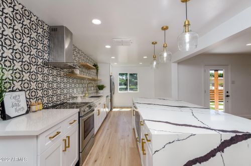 8112 10 Pl, Phoenix AZ 85014-1253 exterior