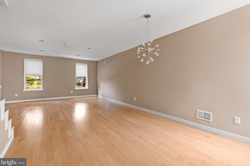 2417 Grays Ferry Ave, Philadelphia PA  19146-2450 exterior