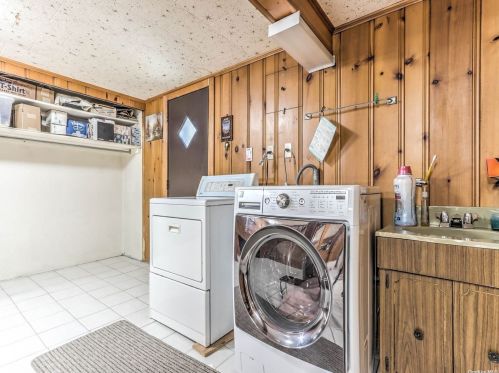 86-33 Winchester Blvd, Jamaica NY  11426-2100 exterior