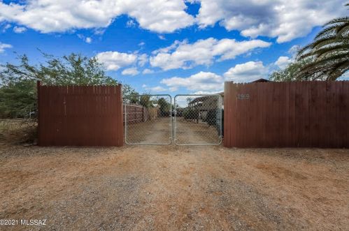 2919 Geronimo Ave, Tucson, AZ 85705-4634