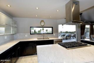 2216 Belmont Ave, Phoenix AZ  85020-4721 exterior