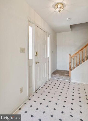 166 Hyde Park Ln, Charles Town WV  25414-4545 exterior