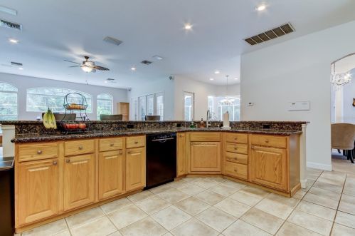 3874 Crescent Cove Pl, Tarpon Springs FL  34688-7708 exterior