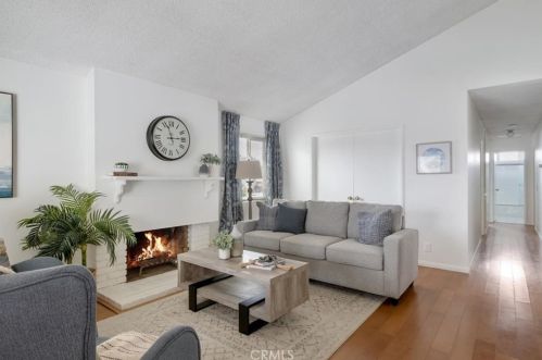 6501 San Gabriel Cir, Buena Park, CA 90620-2915