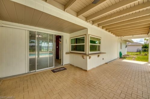 208 43 Ter, Cape Coral FL  33904-8425 exterior