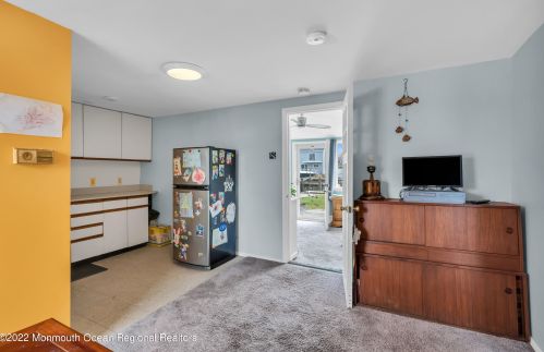 1019 Bowsprit Pt, Lacey Township NJ  08734-2706 exterior