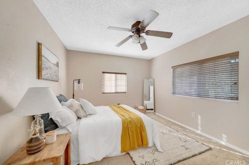 5609 Faculty Ave, Lakewood CA  90712-1815 exterior