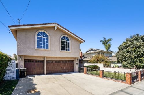 25517 Pennsylvania Ave, Lomita, CA 90717-2415