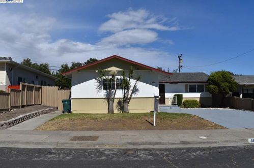 3110 Jo Ann Dr, Richmond, CA 94806-2723