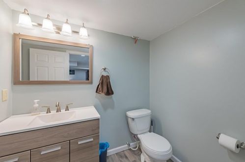 216 Connecticut Dr, New Kensington PA  15068-3523 exterior