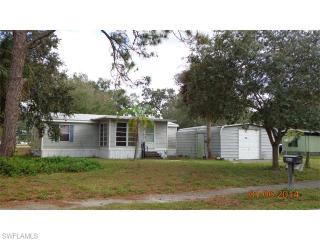 863 Citrus St, Labelle, FL 33935-4104