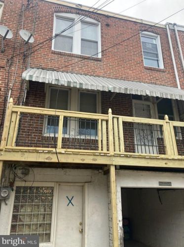 2777 Congress Rd, Camden NJ  08104-2907 exterior