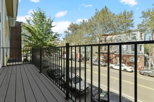 177 Chelsea St, Boston MA  exterior