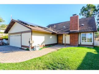 14537 High Pine St, Poway, CA 92064-5917