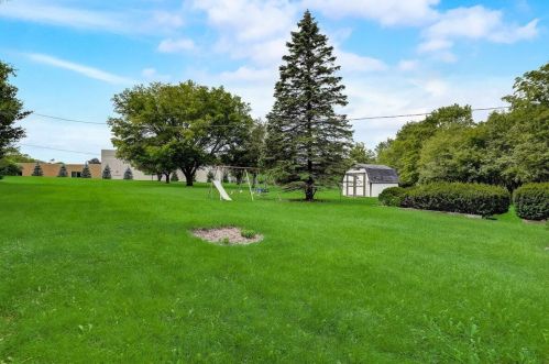 11315 Glenbrook Ln, Thiensville WI  53092-3113 exterior