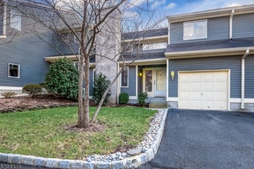 44 Inverrary Pl, Annandale NJ  08801-1614 exterior