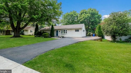 354 Doone Rd, Fairless Hills, PA 19030-2213
