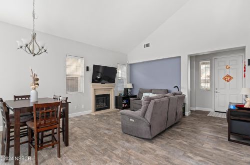 1632 Chianti Ln, Santa Maria CA  93458-6325 exterior