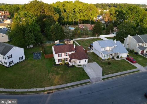 9 Heatherfield Way, Dover DE  19904-9752 exterior