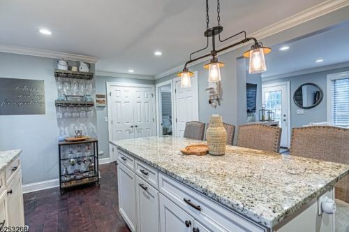 45 Longview Trl, Parsippany NJ  07834-2039 exterior