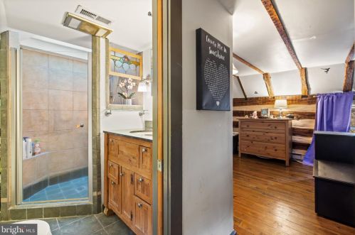 39580 Lovettsville Rd, Lovettsville VA  20180-2008 exterior