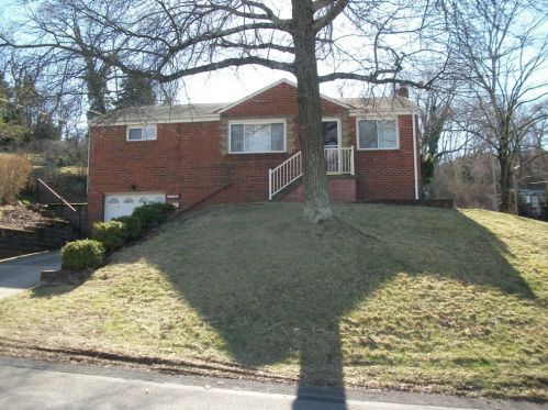 3500 Wallace Dr, Pittsburgh, PA 15227-4426