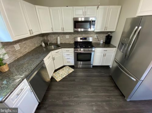 26 Auburn Dr, New Castle DE 19720-2305 exterior