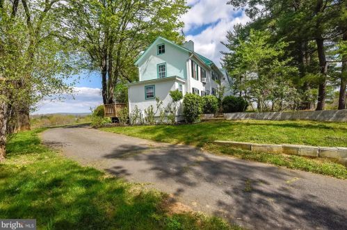 20209 St Louis Rd, Purcellville VA  20132-4905 exterior