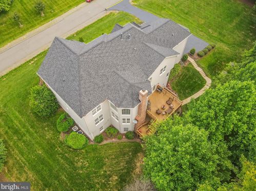 1075 Shain Ct, Great Falls, VA 22066-1565