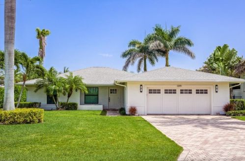 1399 Osprey Ave, Naples FL  34102-3448 exterior