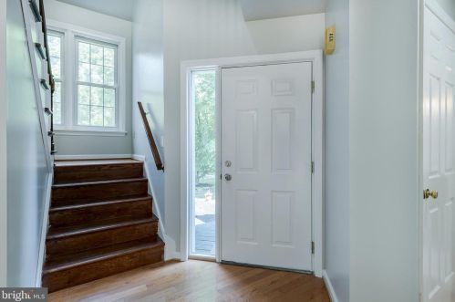 1704 Wheatland Ave, Lancaster PA  17603-4520 exterior