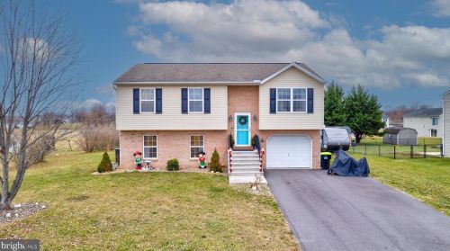 713 Rutherford Dr, Upton, PA 17225-8733