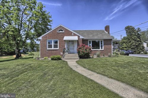 901 Louther St, Carlisle, PA 17013-1727