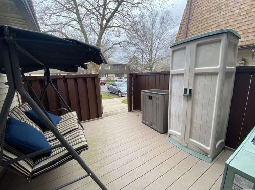 74 Feller Dr, Central Islip, NY 11722-1210