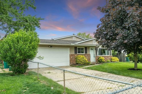 293 Bexford Rd, West Jefferson, OH 43162-1027