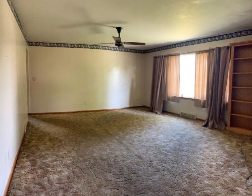 3887 Saranac Dr, Hermitage, PA 16150-9604