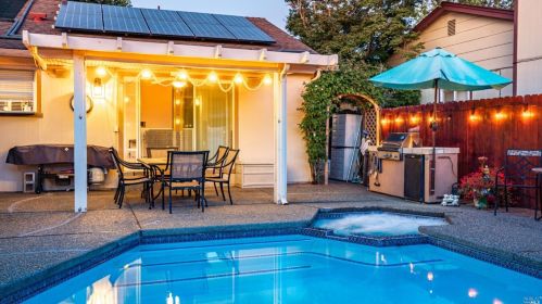 754 Tulare, Vacaville CA  95687-6250 exterior