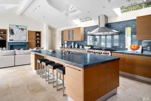 333 Belvedere Ave, Tiburon CA 94920-2429 exterior