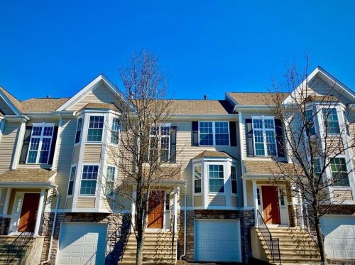 1506 Briar Woods Ln, Danbury, CT 06810-7429