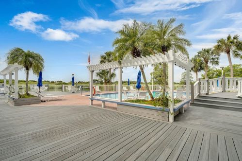 229 Riv Vlg Dr, De Bary FL  32713-4005 exterior