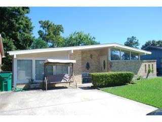 1109 Richmond Dr, Metairie, LA 70003-5639