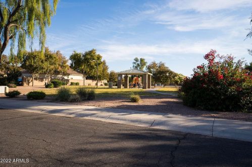 628 Stottler Dr, Gilbert AZ 85296-8387 exterior