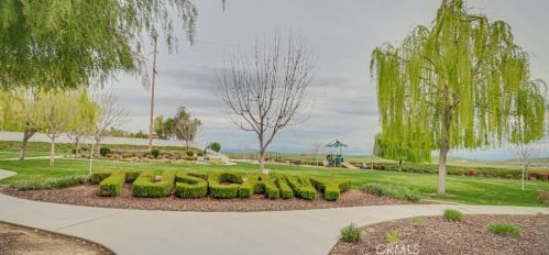 6608 Montagna Dr, Bakersfield CA  93306-7658 exterior