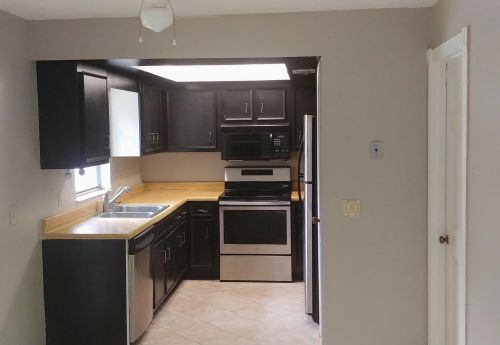 2080 Las Palmas Cir, Orlando, FL 32822-7951